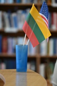 Bibliotekoje JAV poetas Malachi Black susitiko su gimnazistais45