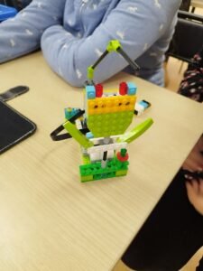 Ketvirtokai bibliotekoje: kūryba ir žinių išbandymai 6